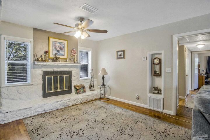 Property Photo:  6589 Cedar St  FL 32570 