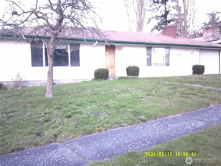 Property Photo:  1550 NE 8th Avenue  WA 98277 