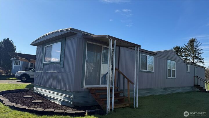 Property Photo:  7  Meander Way  WA 98520 