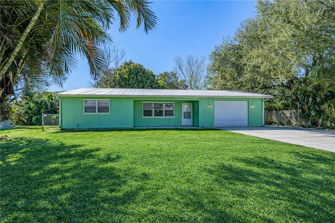Property Photo:  1331 Barber Street  FL 32958 