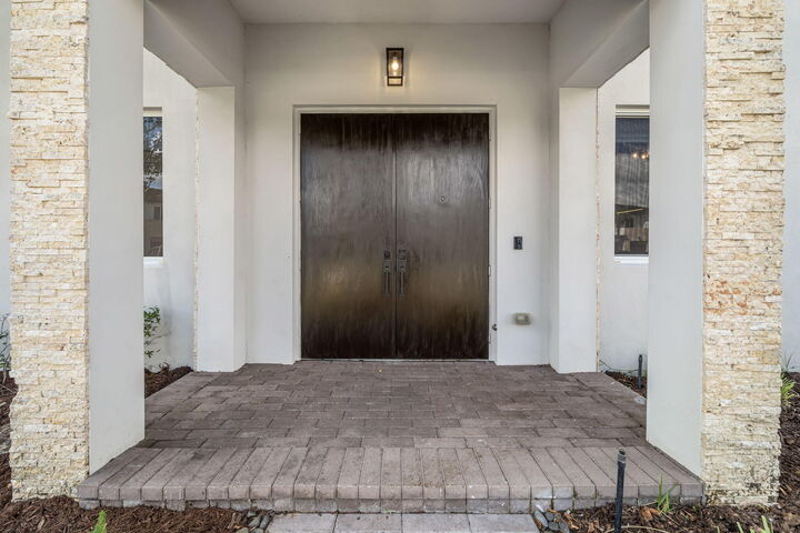 Property Photo: 511 Pioneer Way FL 33411