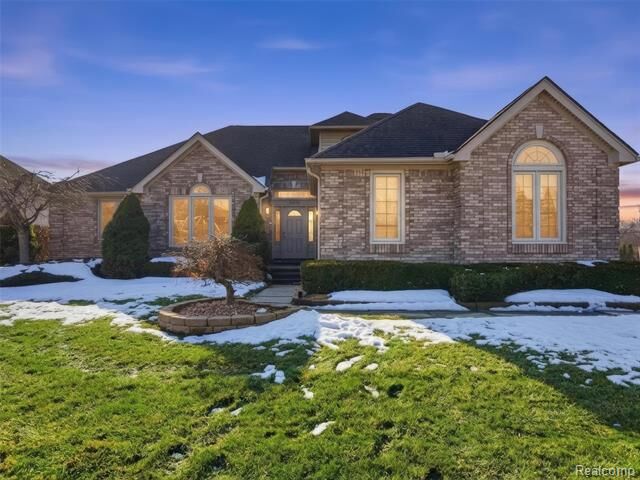 Property Photo:  2832 Wakefield Drive  MI 48188 