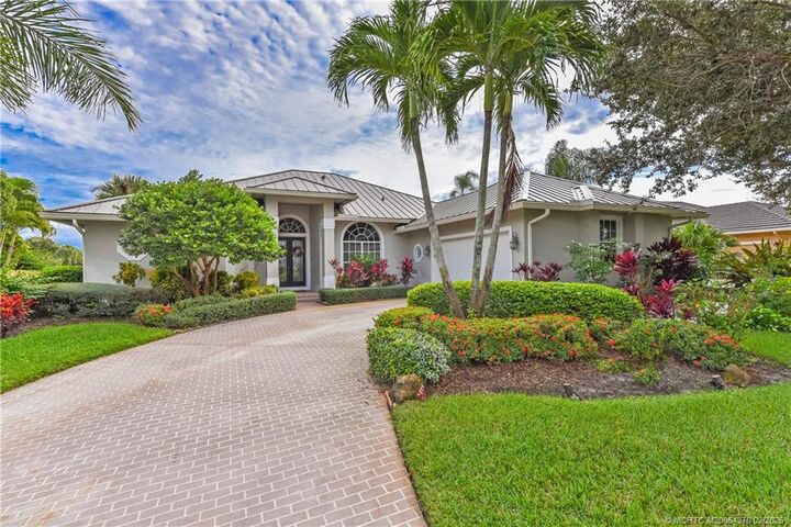 Property Photo:  4094 SW Gleneagle Circle  FL 34990 