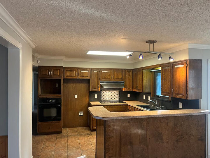 Property Photo:  3301 Trinity Avenue  TX 76904 
