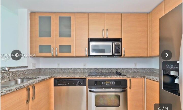 Property Photo:  2101 Brickell Ave 3507  FL 33129 