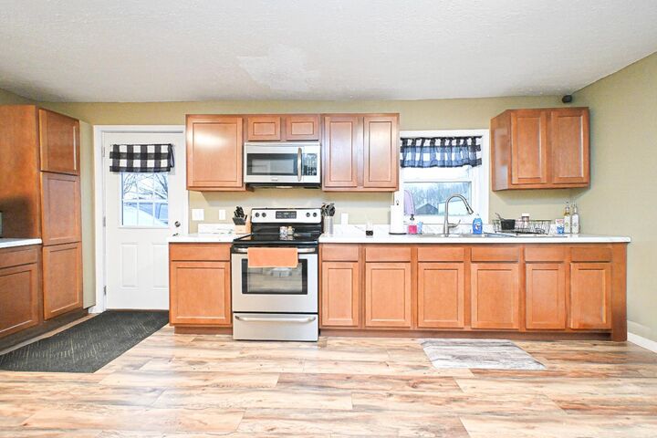 Property Photo:  8355 E County Road 210 S Road  IN 47240 