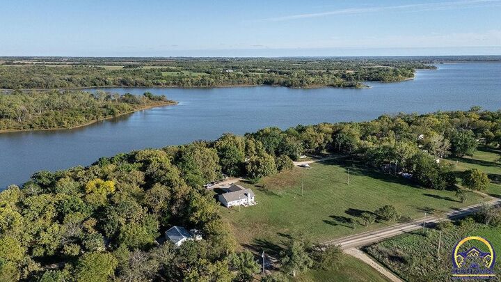 Property Photo:  21015 N Sail A Way Dr  KS 66524 