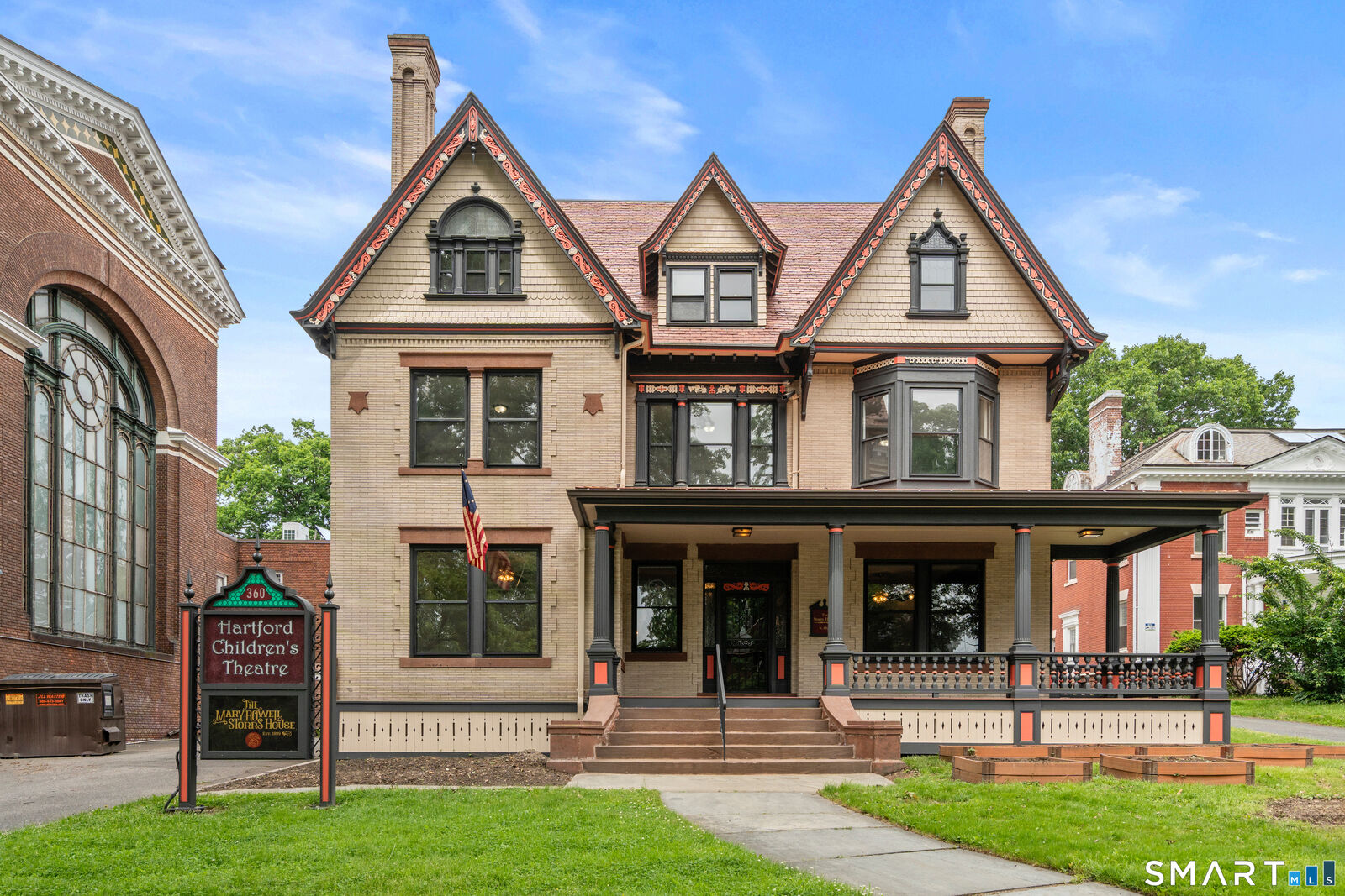 Property Photo:  360 Farmington Avenue 9  CT 06105 