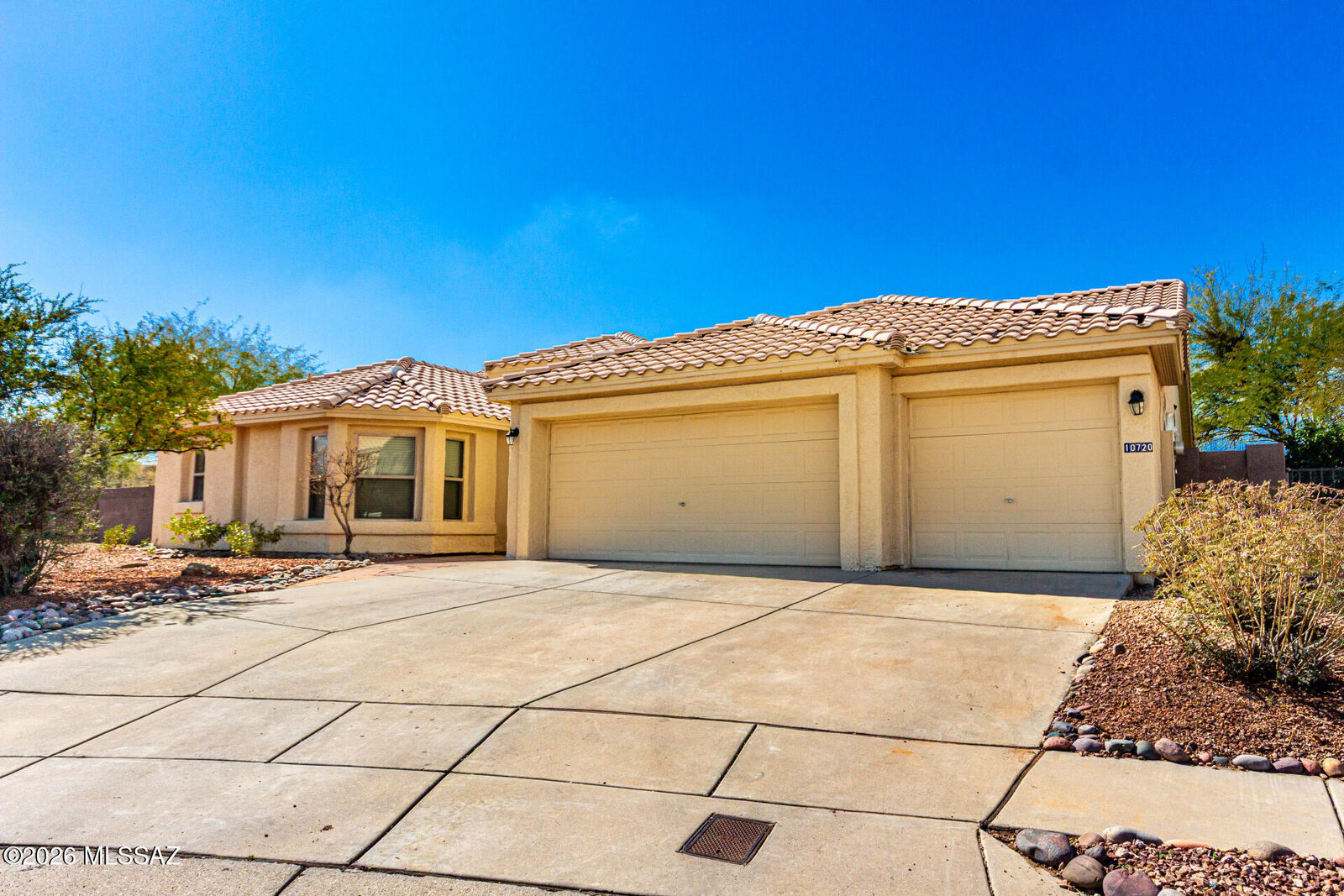 Property Photo: 10720 E Silver Vein Drive AZ 85748