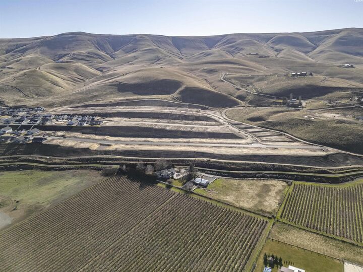 Property Photo:  Tbd SW Kelandren Drive Lots 1-16 &Amp 18-30  WA 99350 