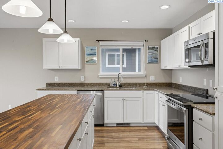 Property Photo: 513 Harvest Loop WA 99161