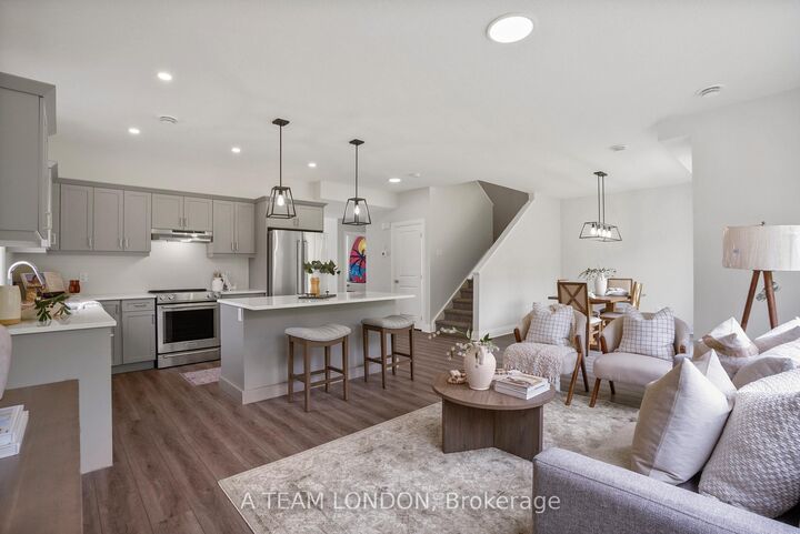Property Photo: 93 The Promenade N/A ON N5L 1C5