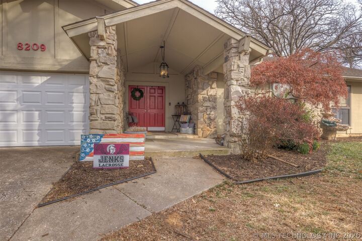 Property Photo: 8209 S College Place OK 74137