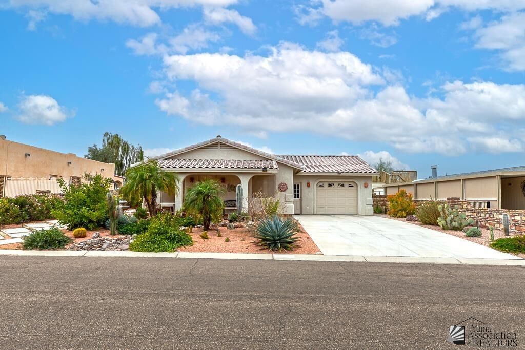 Property Photo:  13764 S Chase Way  AZ 85367 