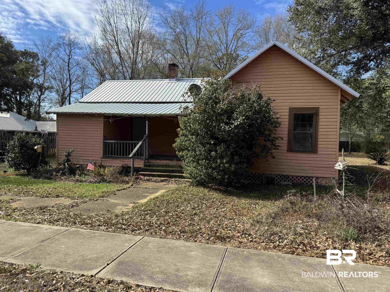 Property Photo: 1111 Hand Avenue AL 36507