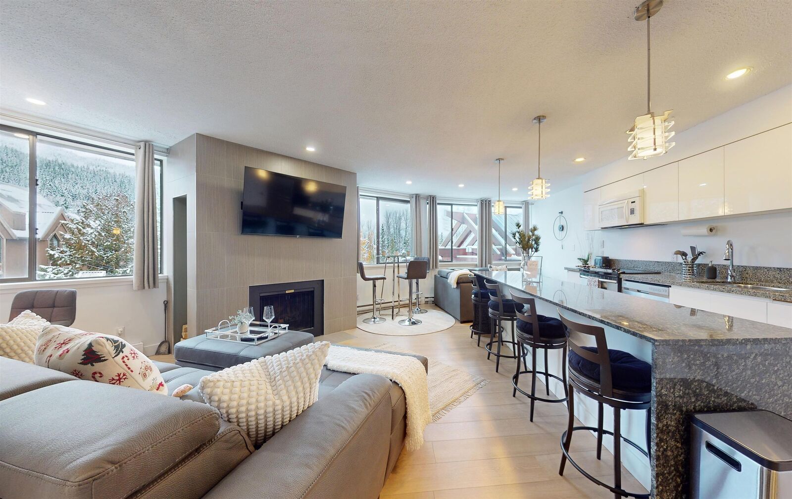 Property Photo: 4111 Golfers Approach 301 BC V8E 1A4