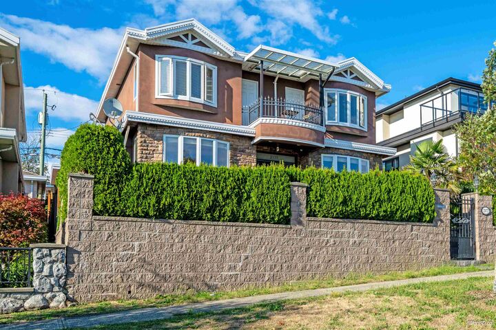 Property Photo: 2177 Bonaccord Drive BC V5P 2N8