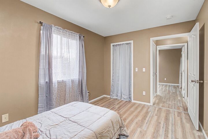 Property Photo: 919 9th Street WA 99403