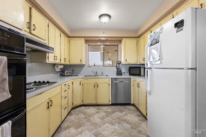 Property Photo:  4777 W Black Canyon  ID 83617 