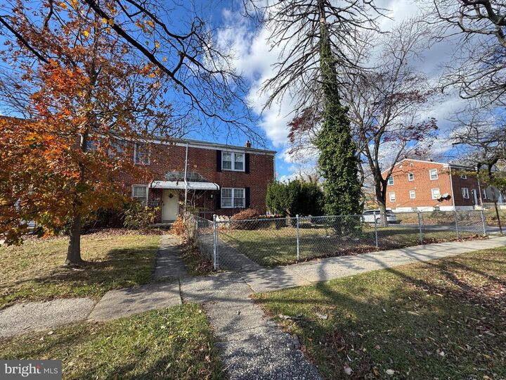 Property Photo:  5814 The Alameda  MD 21239 