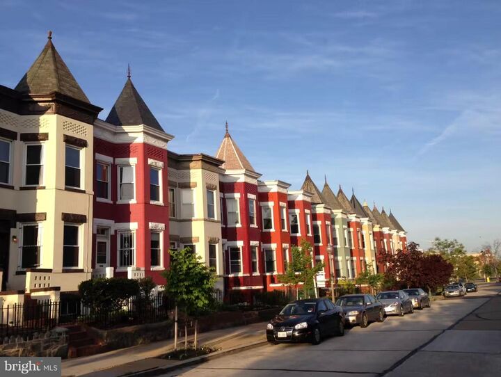 Property Photo:  33 Q Street NE  DC 20002 