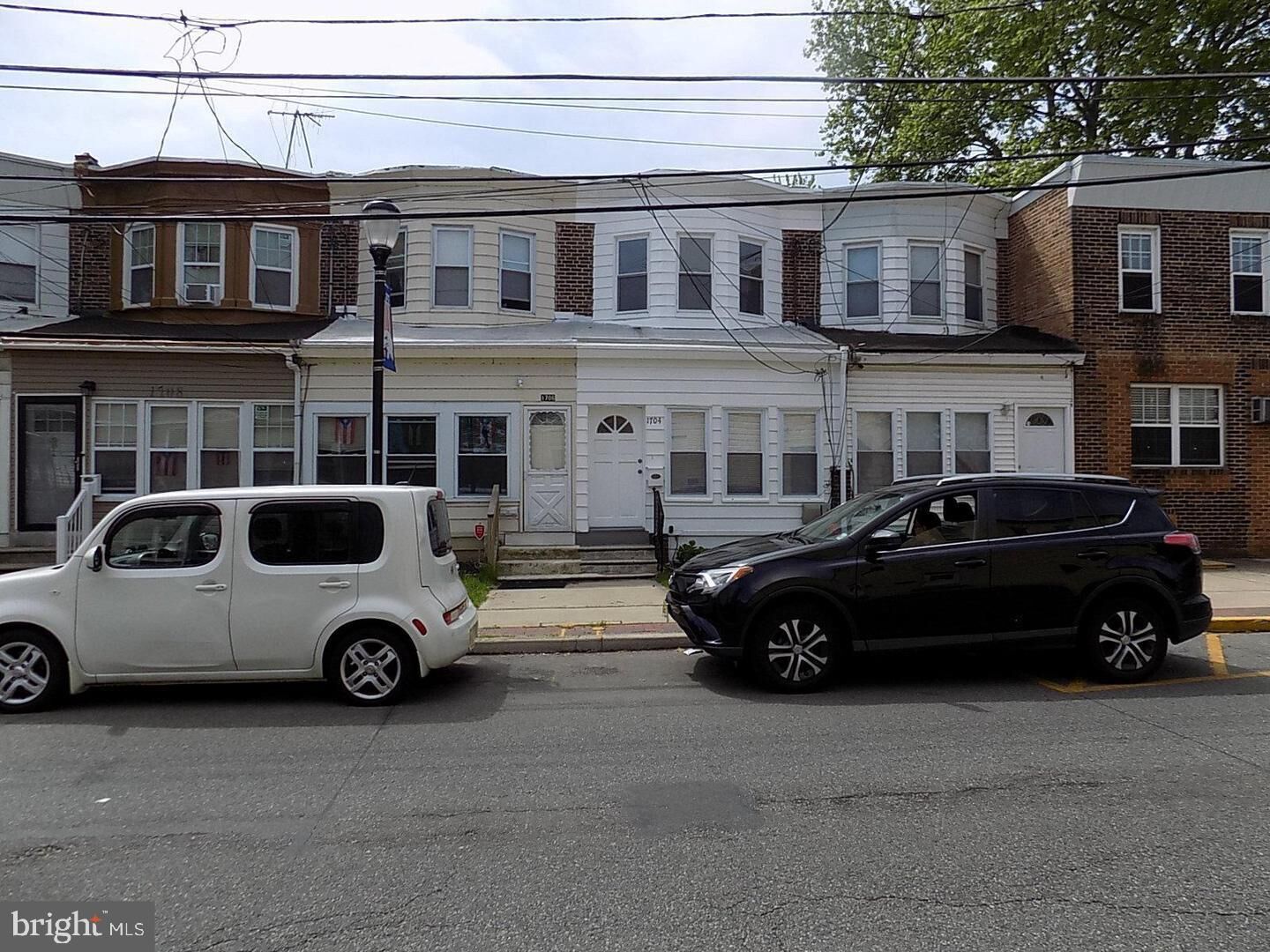 Property Photo:  1704 Woodlynne Avenue  NJ 08107 