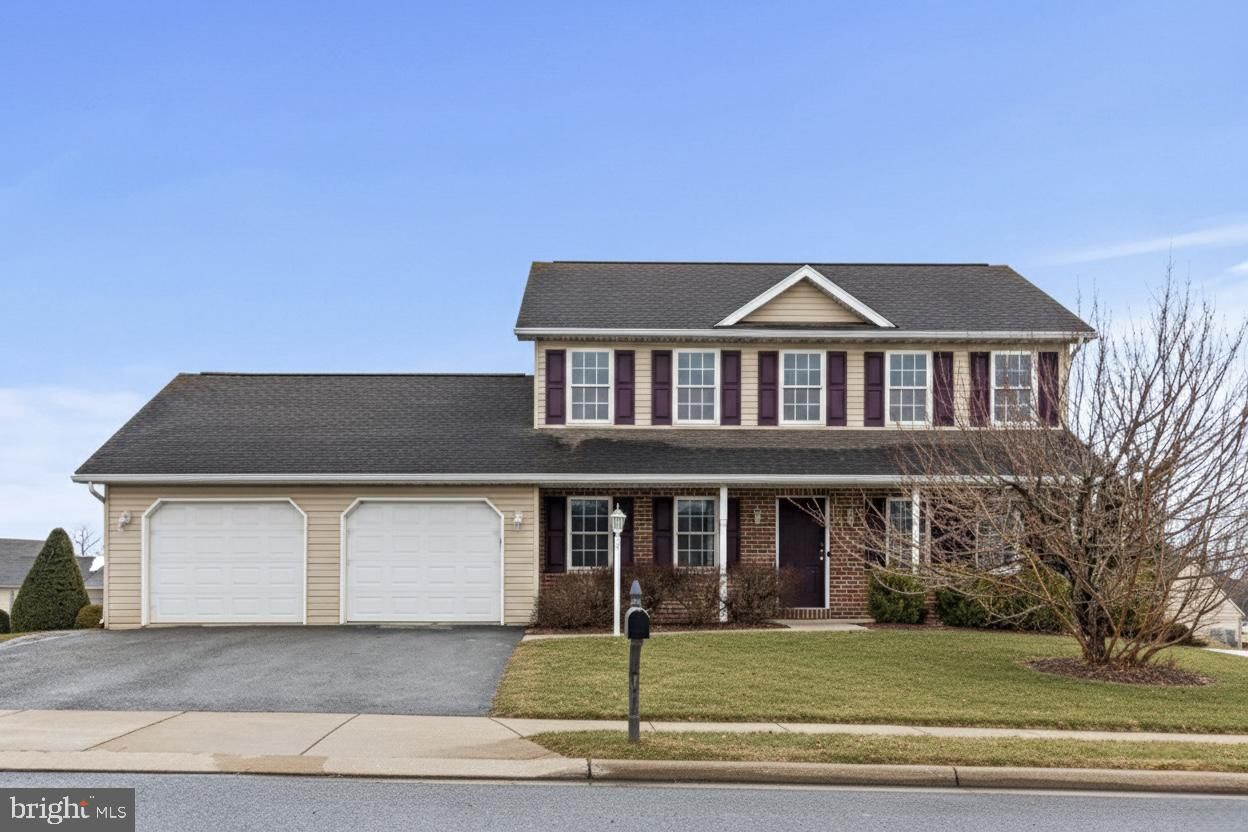 Property Photo:  10 Vista Dr  PA 17026 