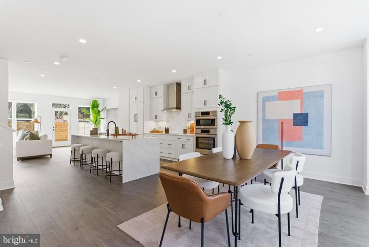 Property Photo:  5354 Zenith Overlook  MD 20816 