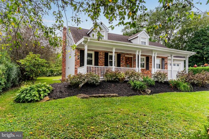 Property Photo:  6 Myrtlewood Court  PA 17603 