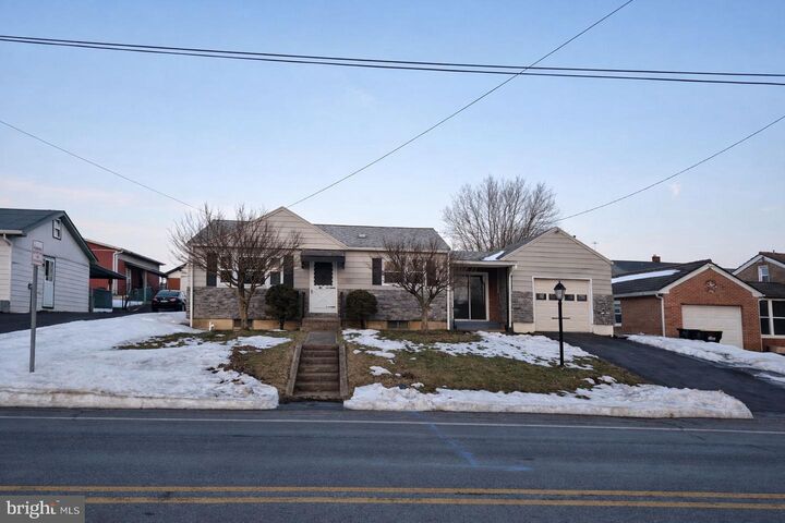 Property Photo: 411 Indian Manor Drive PA 19533