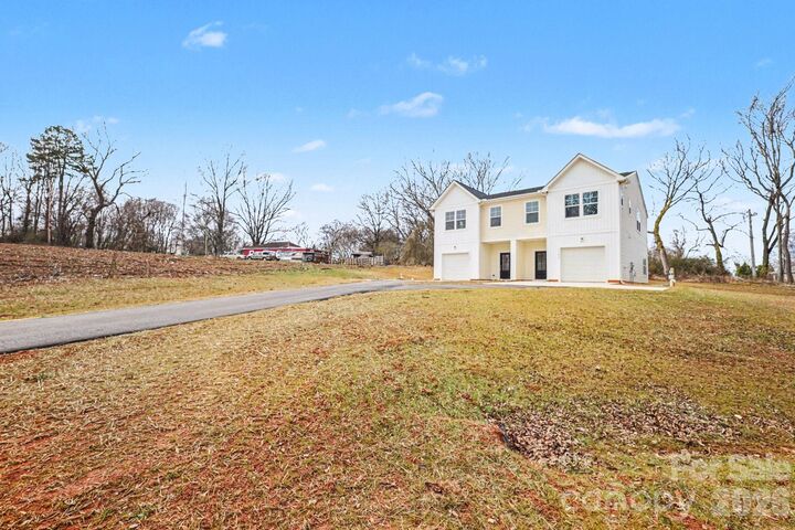 Property Photo: 1725 Cloaninger Avenue NC 28625