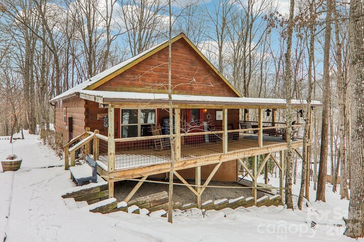 Property Photo:  125 Upward Way  NC 28785 