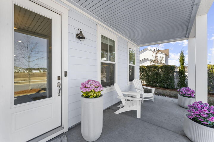 Property Photo:  305 Sherrod Park Lane  SC 29486 