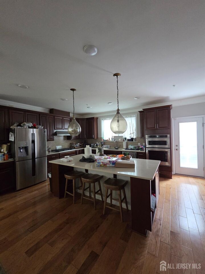 Property Photo:  2 Bond Street  NJ 08902 