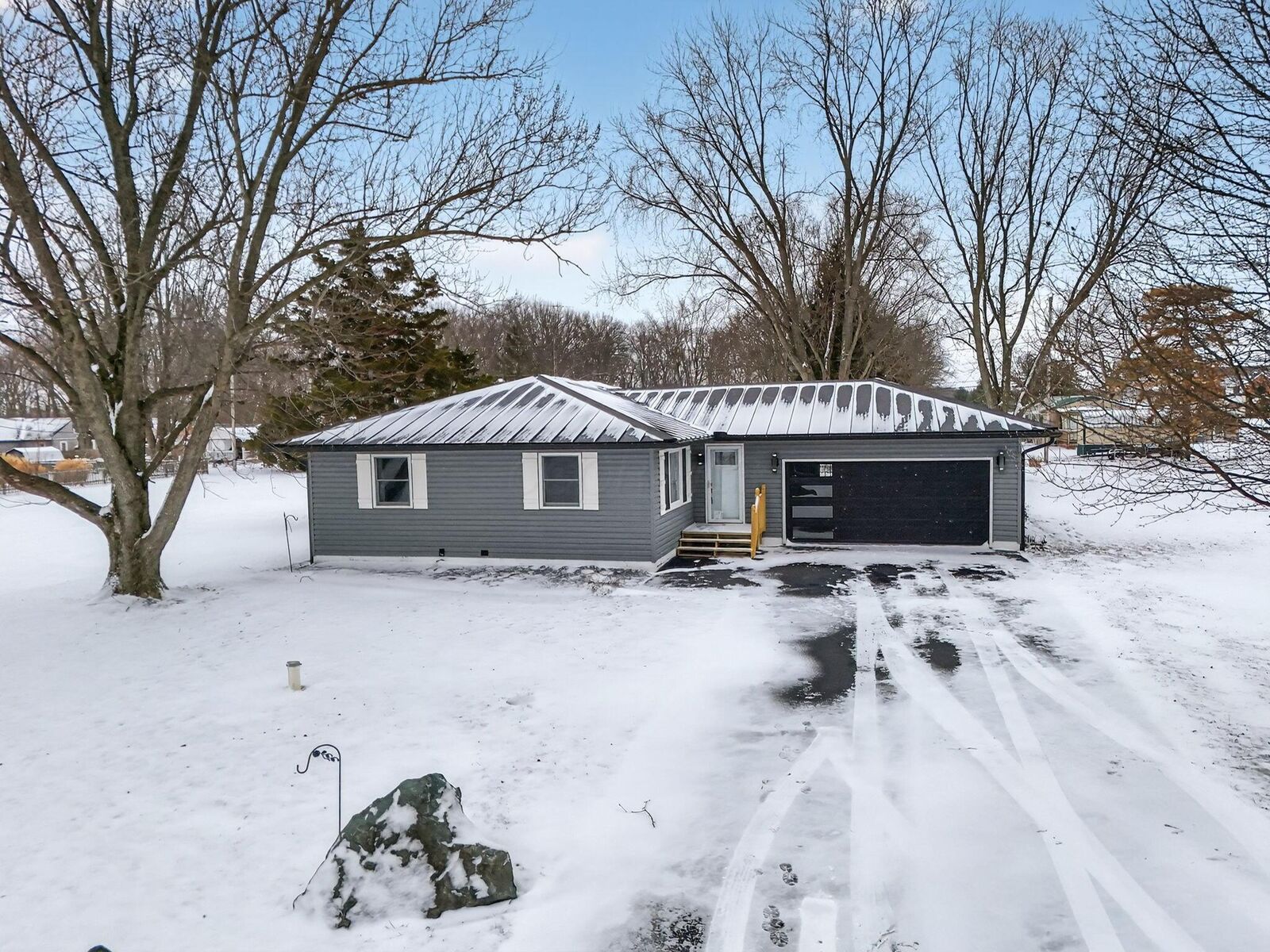 Property Photo: 3612 Pleasant Drive OH 43342