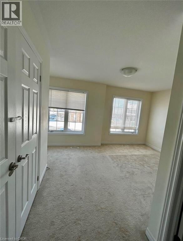 Photo de la propriété: 754 Linden Drive ON N3H 0E3