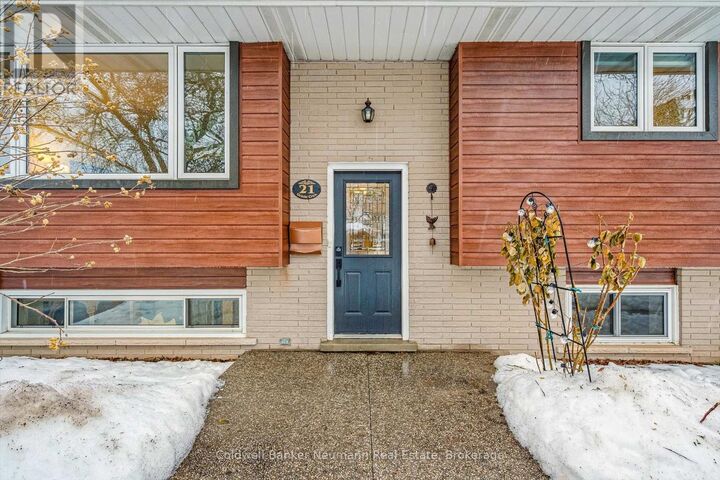 Property Photo:  21 Oriole Crescent  ON N1G 1J5 