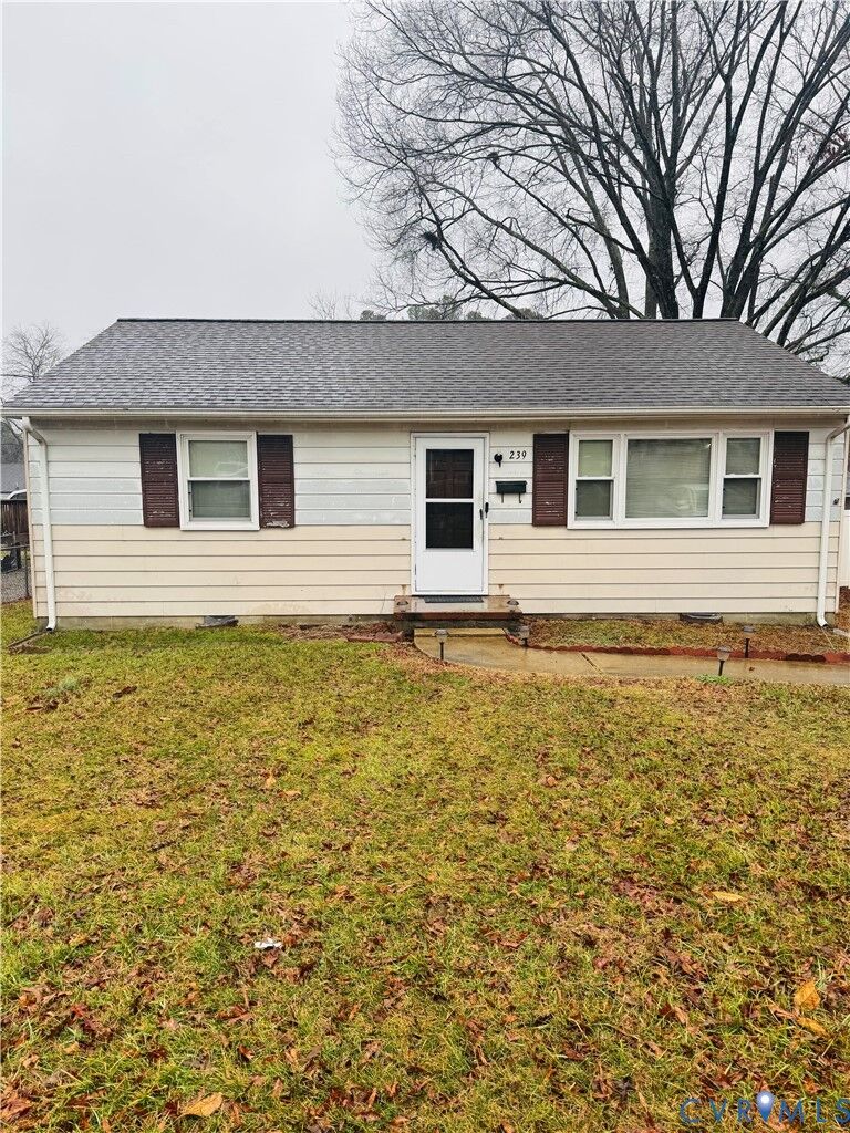 Property Photo: 239 N Linden VA 23075