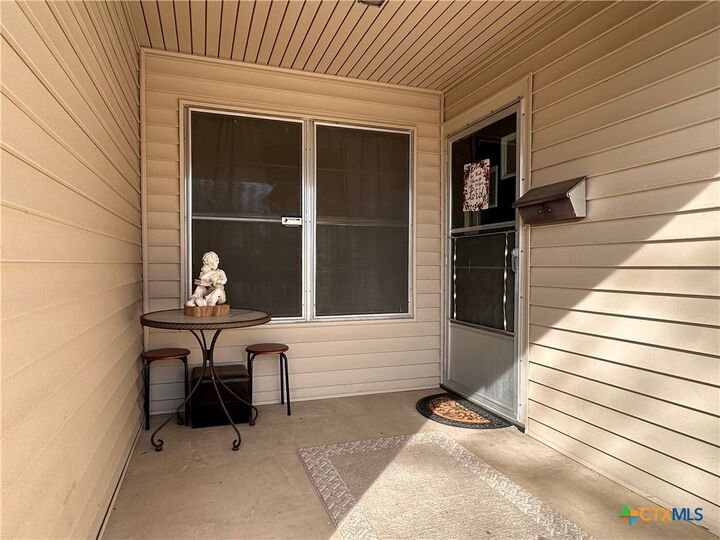 Property Photo:  1005 Redondo Drive  TX 76541 