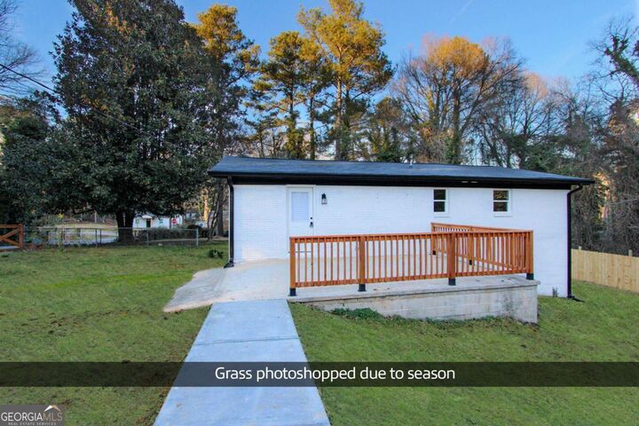 Property Photo:  102 Welch Street  GA 30281 