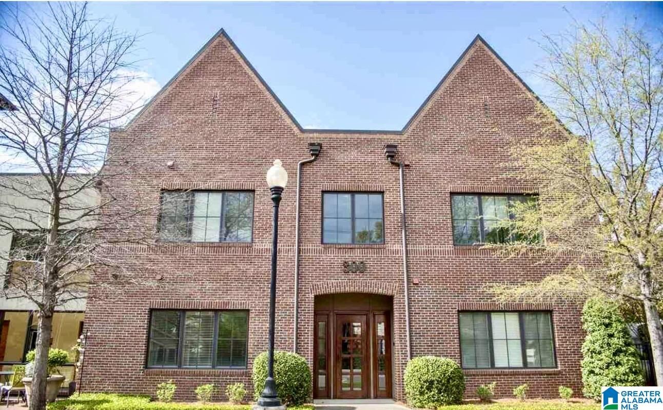 Property Photo:  300 Hallman Hill 105  AL 35209 