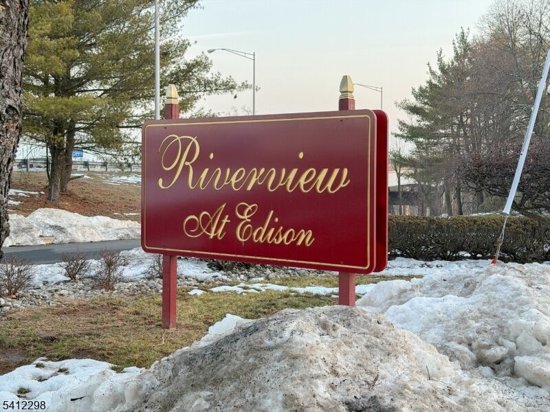 Property Photo:  72 Fox Rd 1B  NJ 08817 