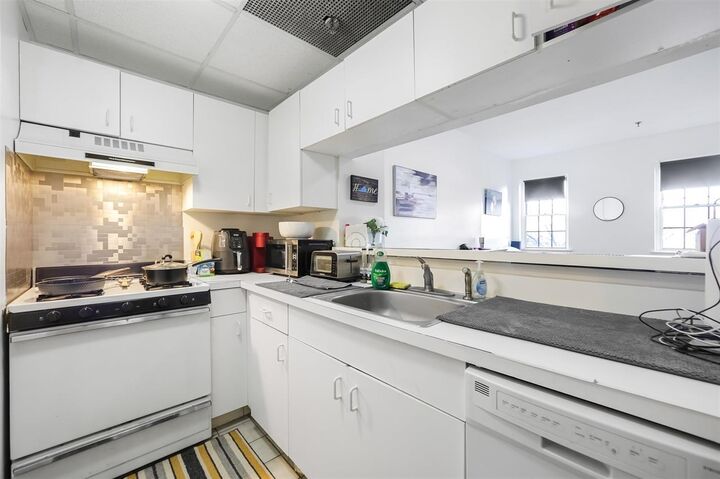 Property Photo: 227 Christopher Columbus Dr 209B NJ 07302