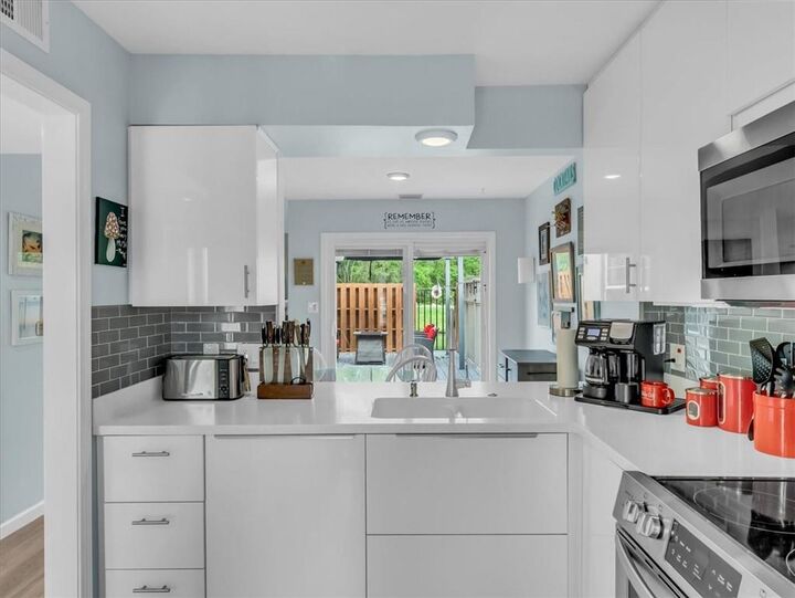 Property Photo:  720 E 121st Street  MO 64146 