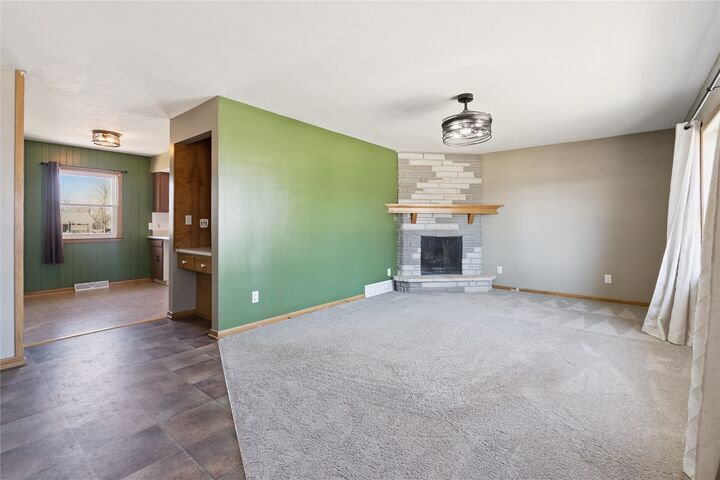 Property Photo:  808 Walnut Avenue  IA 50276 