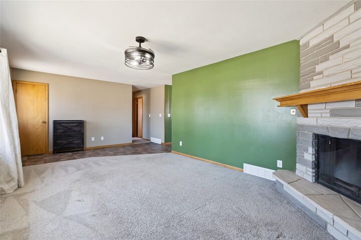 Property Photo:  808 Walnut Avenue  IA 50276 