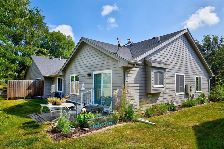 Property Photo: 4532 71st Street IA 50322