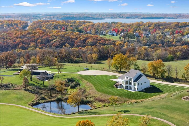 Property Photo:  550 Harvest Road  IA 50219 
