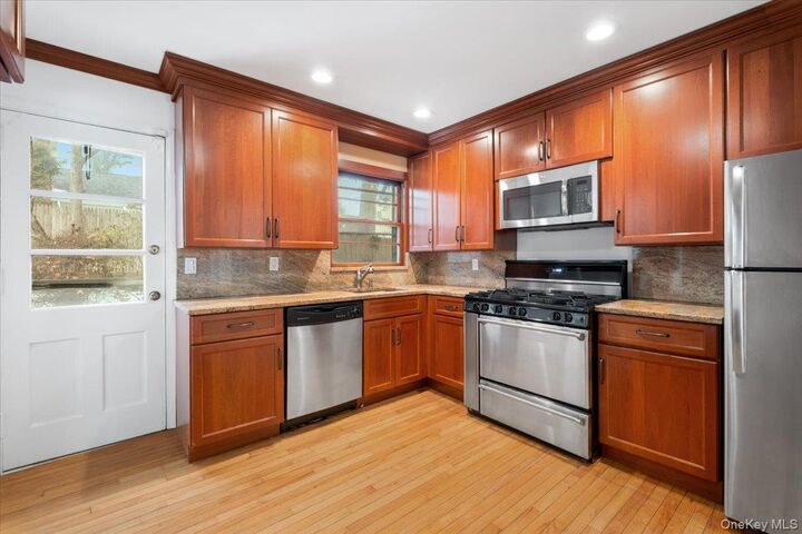 Property Photo:  171 Norman Road  NY 10804 