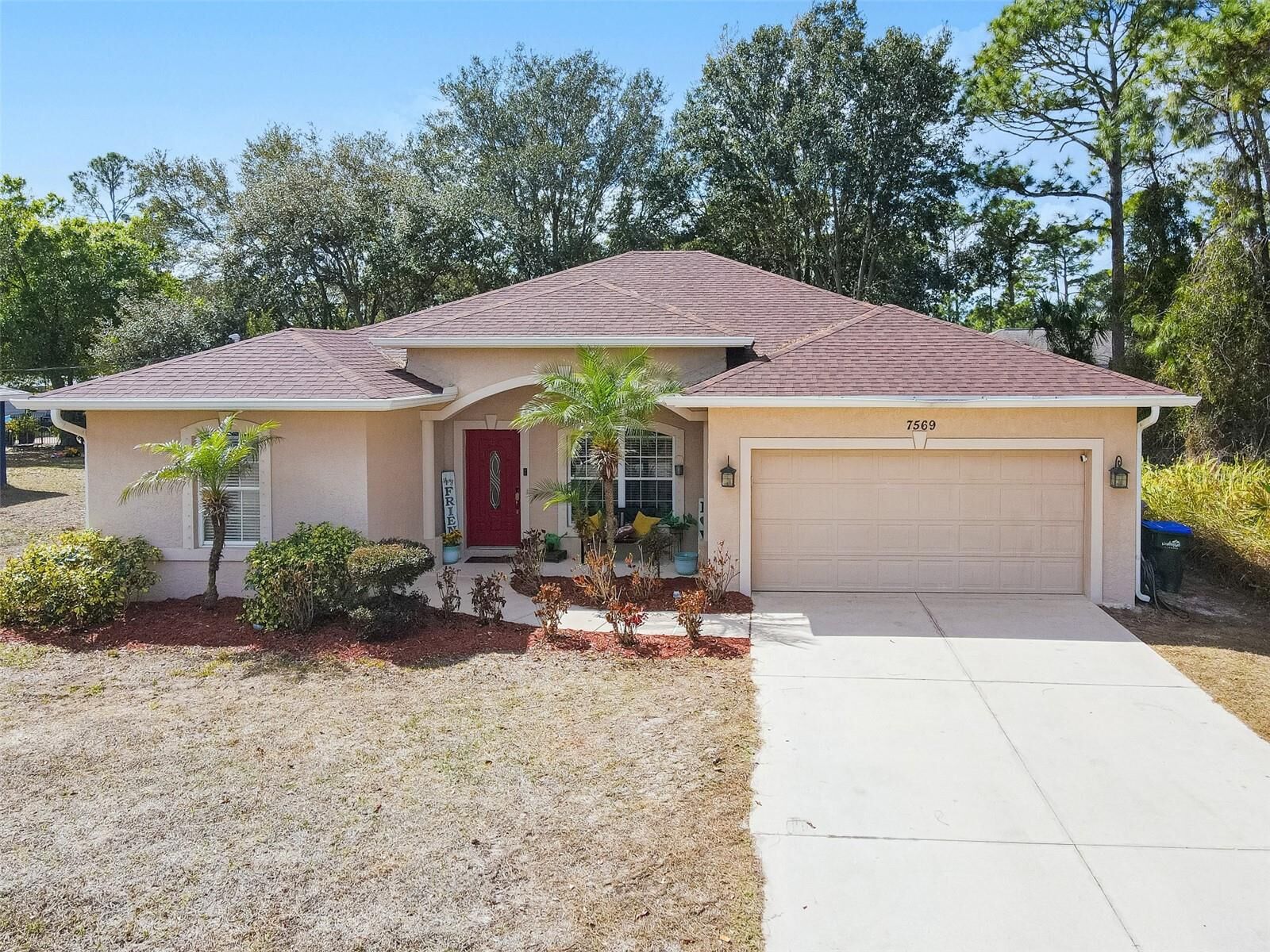 Property Photo: 7569 Merolla Road FL 34291